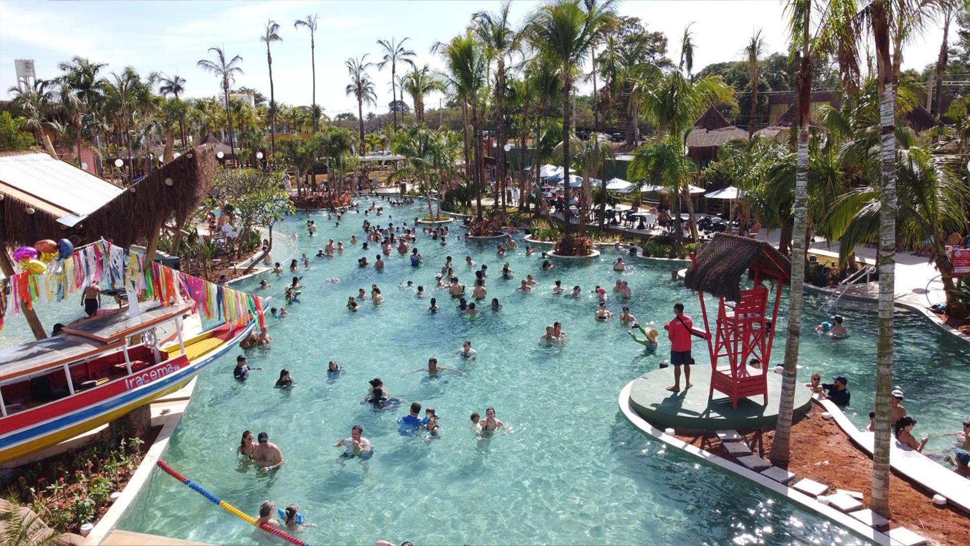 Hot Beach Resort Olimpia Exterior photo Splash Island